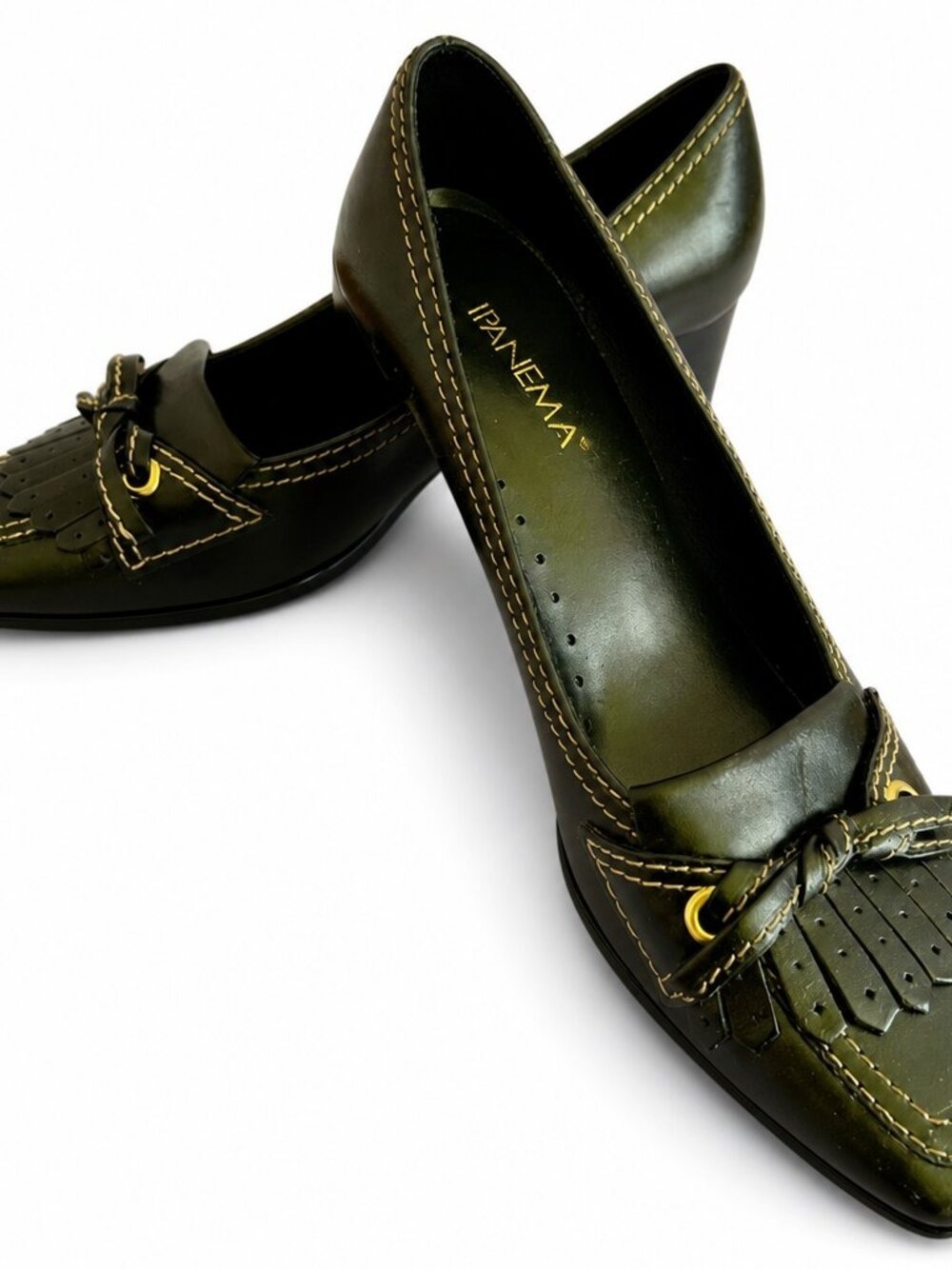 Ipanema Black Leather Tassel Pumps Heels Size 7.5 | Classic Office Career Loafer